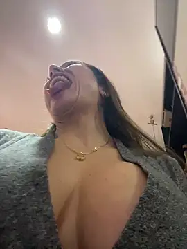 angelitasexy81 online show from February 26, 6:11 pm