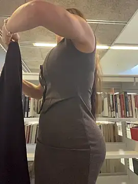 angelitasexy81 online show from November 18, 10:09 am