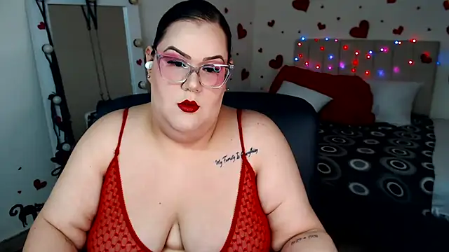 Snapshot of GiannaMorrys chatting on May 30, 3:36 am GiannaMorrys online show from May 30, 3:36 am
