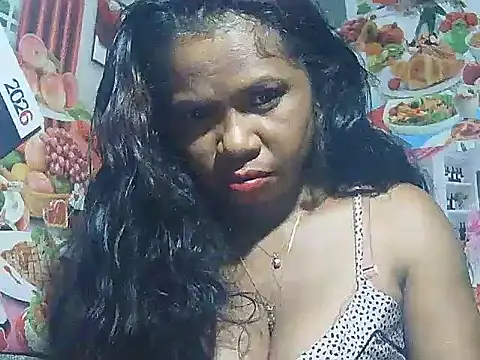 Snapshot of Hyncam chatting on April 3, 8:07 pm Hyncam online show from April 3, 8:07 pm