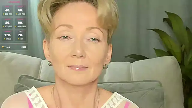 Snapshot of AkexandraFix chatting on May 29, 1:53 pm AkexandraFix online show from May 29, 1:53 pm