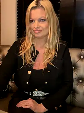 Lisavontease online show from October 5, 3:27 am