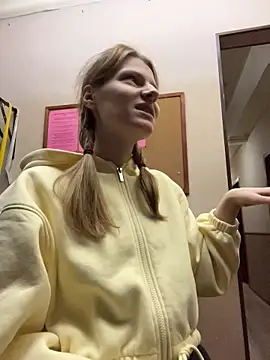 MaryHiggins online show from March 12, 7:58 am