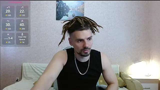 Snapshot of Aestheticguy101 chatting on May 31, 2:46 pm Aestheticguy101 online show from May 31, 2:46 pm