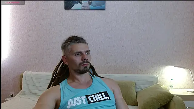 Aestheticguy101 online show from June 22, 4:37 pm