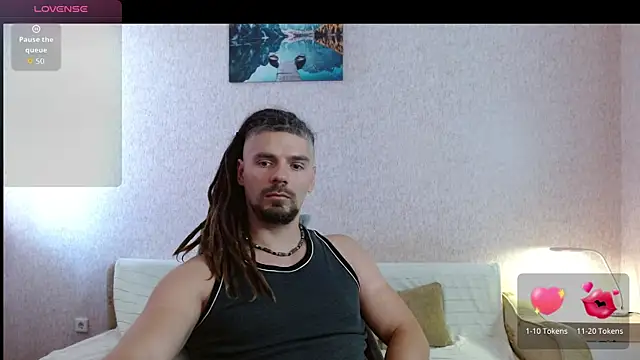 Aestheticguy101 online show from July 15, 7:57 am