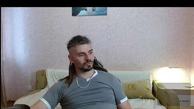 Aestheticguy101 online show from July 26, 1:18 pm