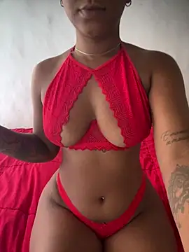 Snapshot of Angel_black69 chatting on June 3, 11:24 am Angel black69 online show from June 3, 11:24 am