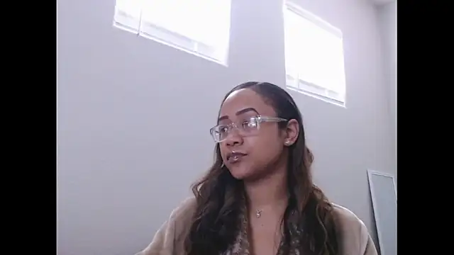 RylHoneyy online show from March 11, 5:08 pm