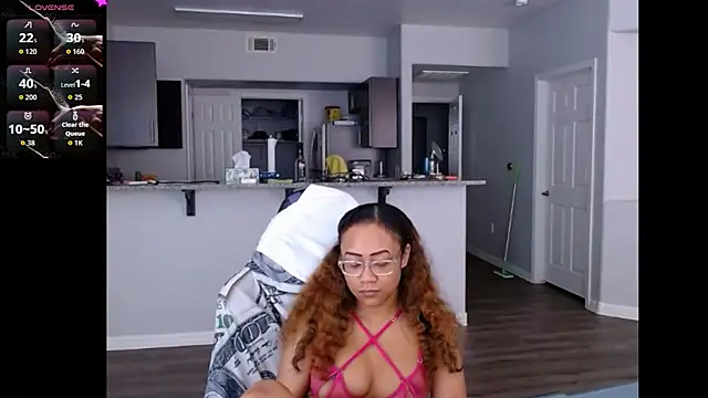 RylHoneyy online show from June 19, 6:45 pm
