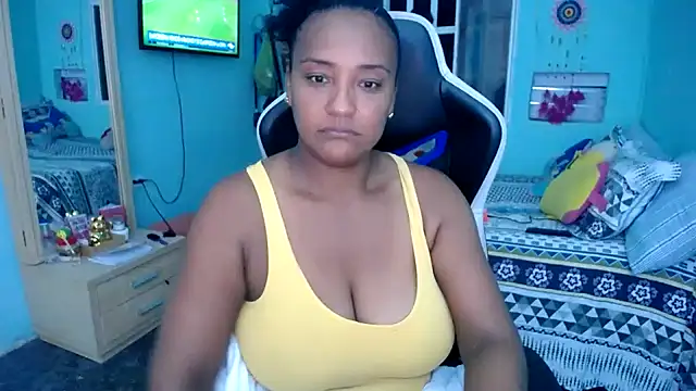 Snapshot of marysol83 chatting on January 16, 12:47 am marysol83 online show from January 16, 12:47 am