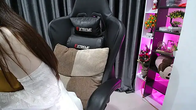 Yuki-yio online show from February 20, 4:28 am