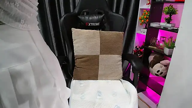 Yuki-yio online show from March 14, 7:37 am