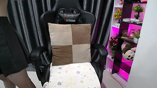 Yuki-yio online show from March 18, 1:21 am