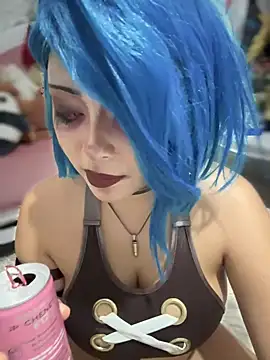 Snapshot of seraphine23 chatting on December 4, 6:55 am seraphine23 online show from December 4, 6:55 am