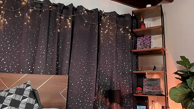 Amy art online show from February 28, 12:43 am