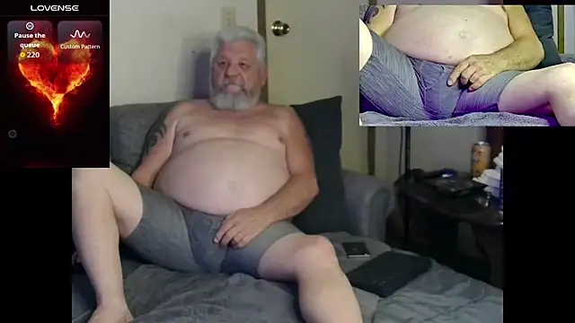 Snapshot of countrydomdaddy chatting on January 8, 11:07 pm countrydomdaddy online show from January 8, 11:07 pm