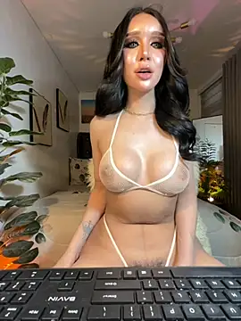 Snapshot of Addison__Lee chatting on November 13, 7:18 am Addison Lee online show from November 13, 7:18 am