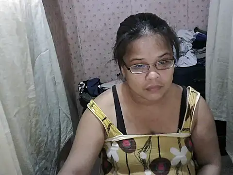 abiemayhottiey online show from September 24, 8:39 am