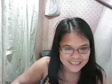 abiemayhottiey online show from October 17, 12:30 pm