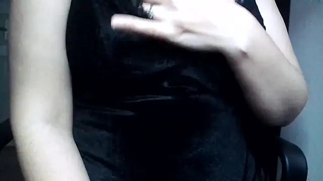 Nora NRI online show from November 1, 9:39 pm