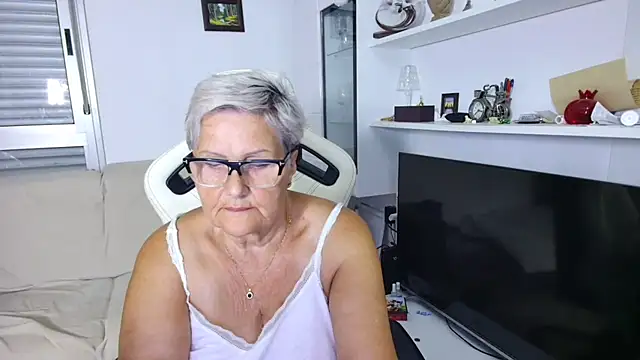 Snapshot of Selenna57 chatting on July 1, 5:23 pm Selenna57 online show from July 1, 5:23 pm