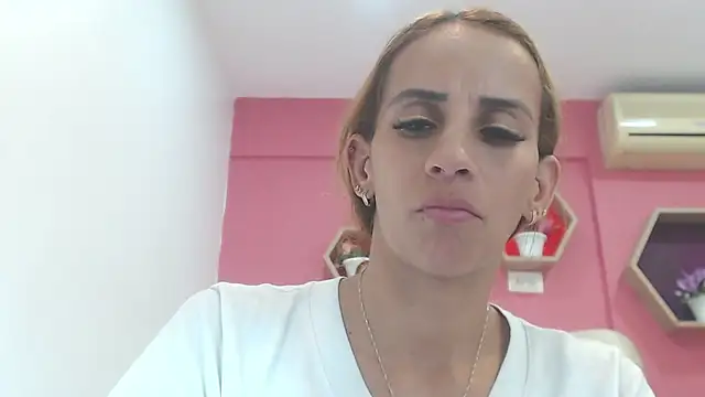 Amber Moore online show from February 14, 11:31 pm