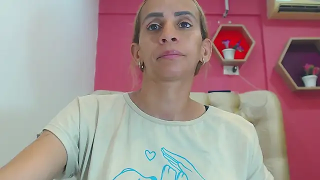 Amber Moore online show from February 15, 7:43 pm