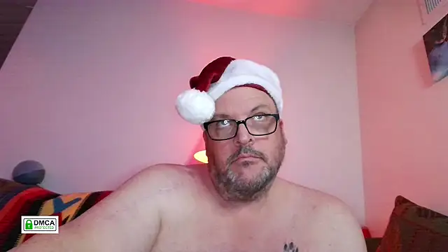 Snapshot of Ursulet_US chatting on December 17, 1:22 am Ursulet US online show from December 17, 1:22 am