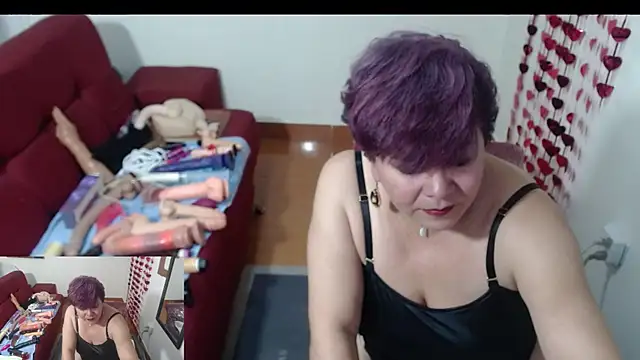 Snapshot of angelitolove727 chatting on September 16, 9:27 pm angelitolove727 online show from September 16, 9:27 pm