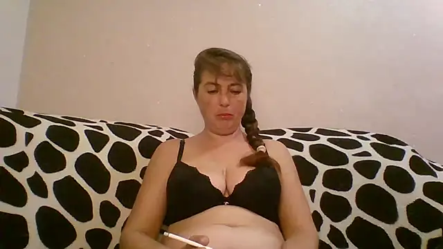 Snapshot of CathySuns chatting on February 25, 6:06 pm CathySuns online show from February 25, 6:06 pm