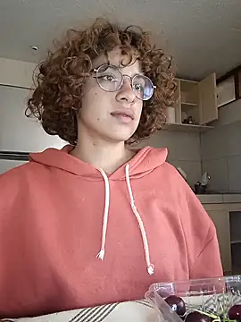 EmmaMelissa0521 online show from December 31, 7:07 pm