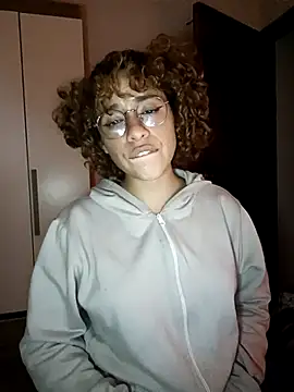 EmmaMelissa0521 online show from January 28, 1:29 am