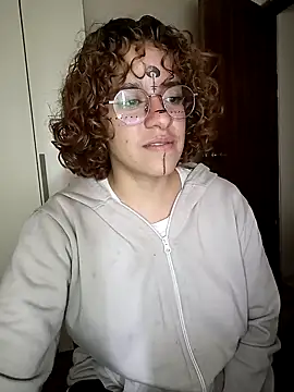 EmmaMelissa0521 online show from February 1, 10:55 pm