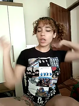 EmmaMelissa0521 online show from February 8, 5:08 pm