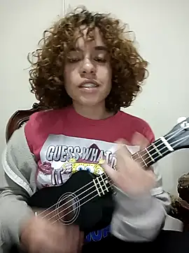 EmmaMelissa0521 online show from February 9, 11:46 pm