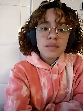 EmmaMelissa0521 online show from March 13, 7:50 pm