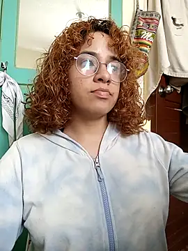 EmmaMelissa0521 online show from September 19, 6:19 pm