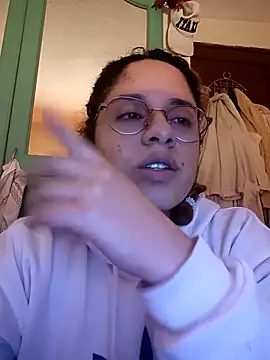 EmmaMelissa0521 online show from September 20, 11:39 pm