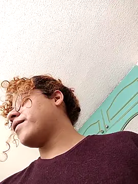 EmmaMelissa0521 online show from October 8, 8:06 pm