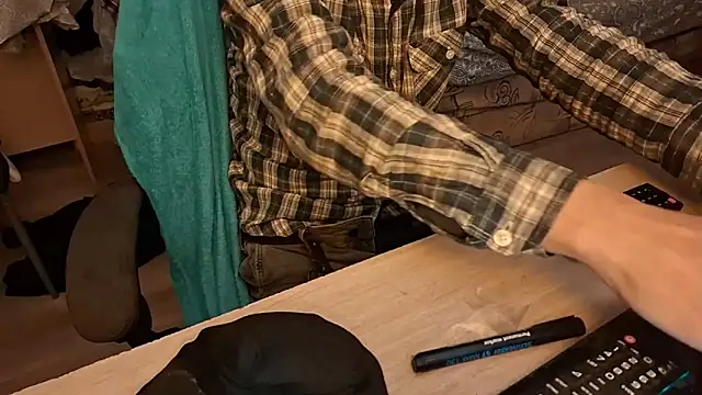 Danyell K287 online show from March 2, 6:30 pm