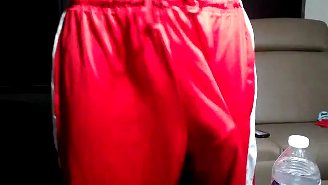 Snapshot of ThickD2C chatting on May 23, 5:28 pm ThickD2C online show from May 23, 5:28 pm