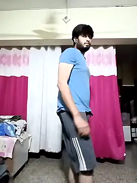 Snapshot of SimplyKarthik09 chatting on December 28, 9:08 pm SimplyKarthik09 online show from December 28, 9:08 pm