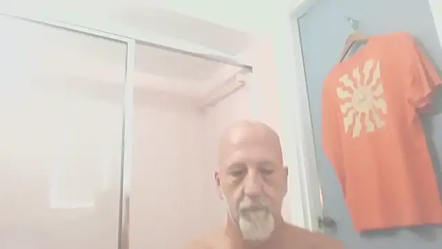 Yankeedave420 online show from July 31, 1:43 pm