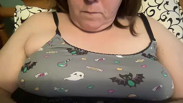 ParisNova online show from February 2, 12:04 pm