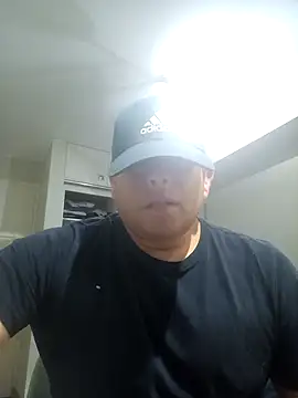 Snapshot of chicoguapo8 chatting on February 22, 4:40 am chicoguapo8 online show from February 22, 4:40 am