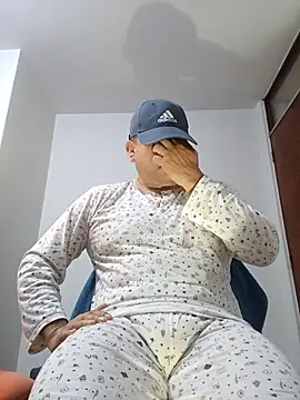 Snapshot of chicoguapo8 chatting on September 27, 1:05 pm chicoguapo8 online show from September 27, 1:05 pm