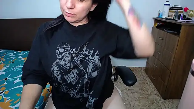 Snapshot of alexa_milsf chatting on October 26, 3:01 am alexa milsf online show from October 26, 3:01 am