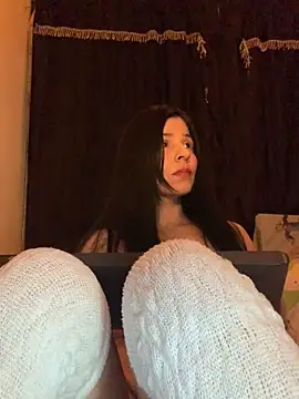 Estefani 32 online show from March 10, 1:54 am