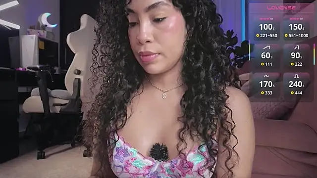 Snapshot of misstorm1 chatting on February 4, 11:16 am misstorm1 online show from February 4, 11:16 am